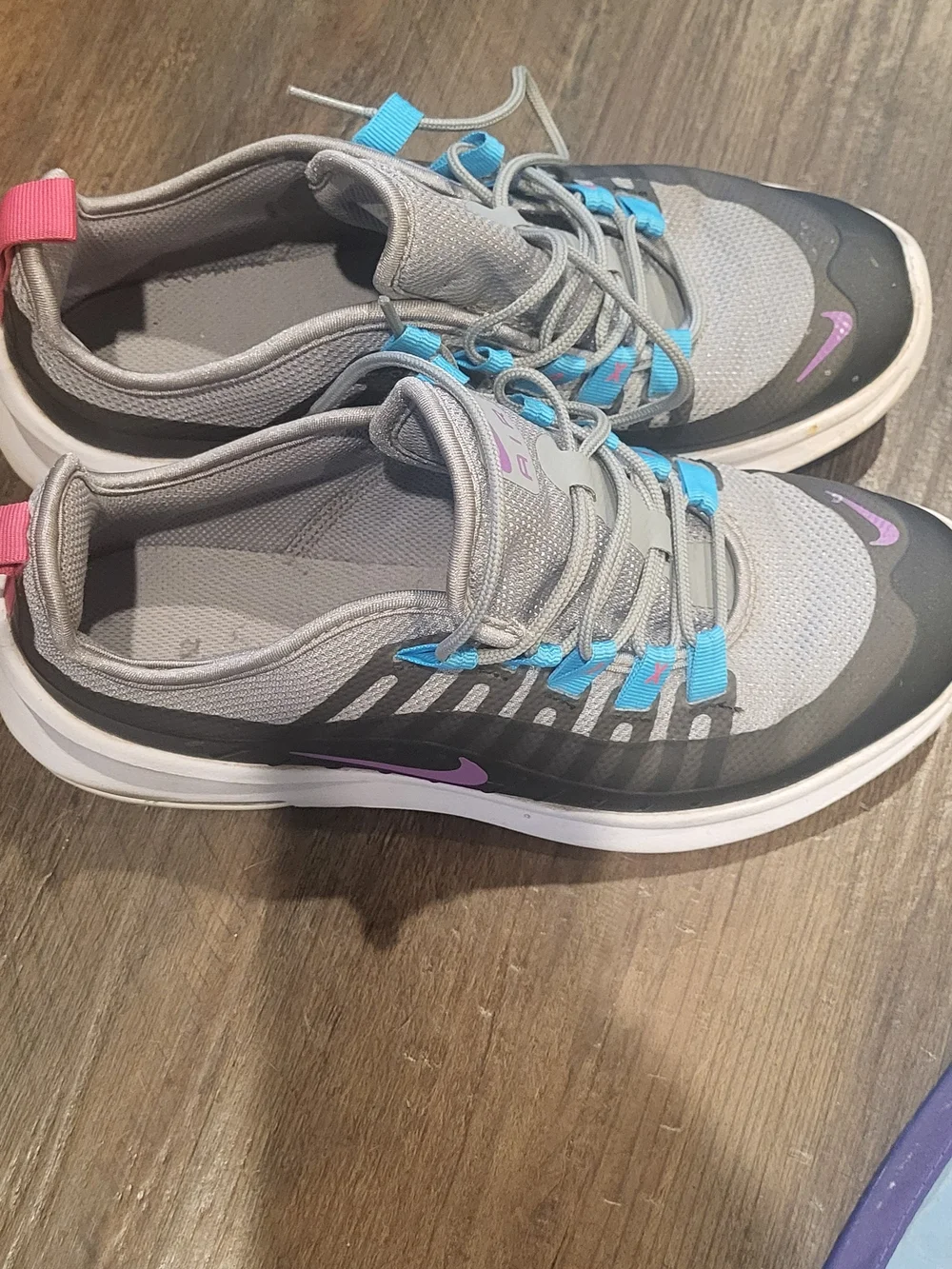 Nike Air Max Axis